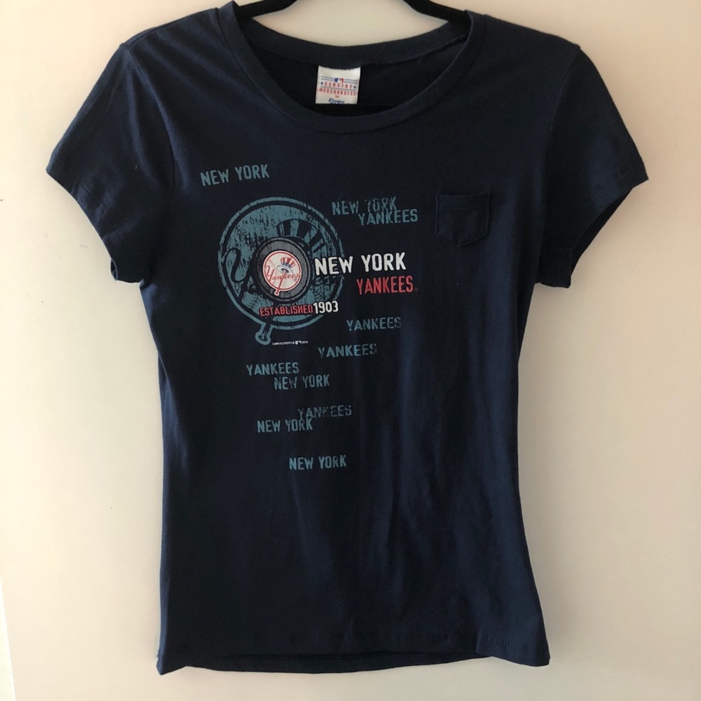 NWT NY Yankees T-Shirt